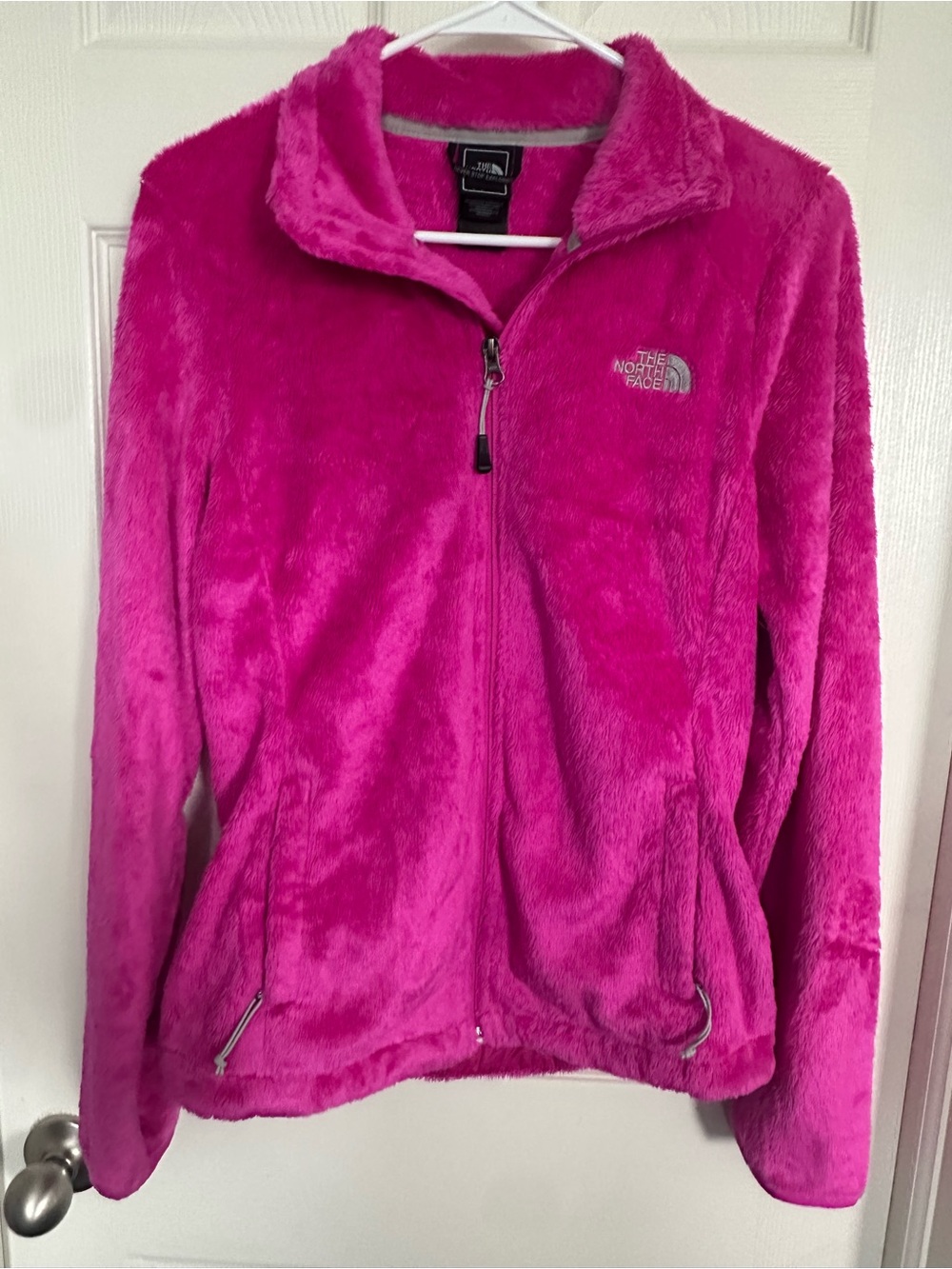 The North Face Hot Pink Plush Full-Zip Fleece Jacket. Ladies Small.